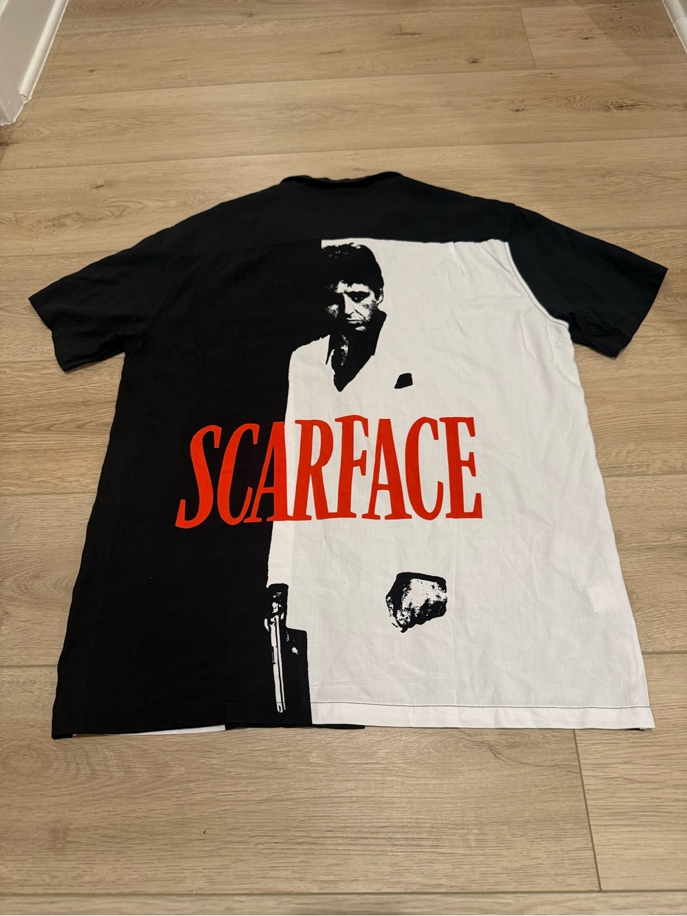 Scarface Tony Montana Button Up Shirt Mens Size Large Graphic Short Sleeve Movie